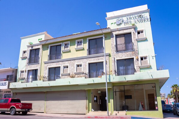 Exterior - Hotel del Ángel (Cabo San Lucas)