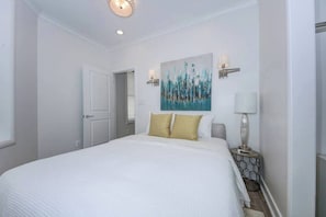 1 chambre, fer et planche à repasser, Wi-Fi gratuit, draps fournis