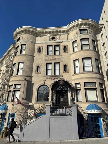 Luxury 1BR Suite 6 Dupont / Kalorama