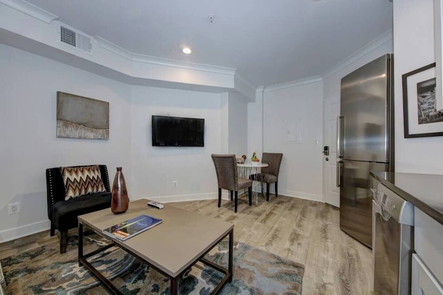 Suite Di Lusso 1br 6 Dupont / Kalorama - Bethesda, MD