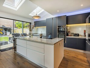 Dishwasher, high chair, kitchen islands