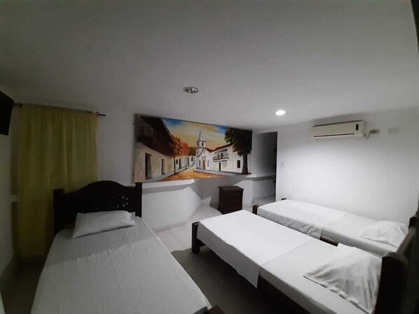 Ropa de cama de alta calidad, edredones de plumas, escritorio