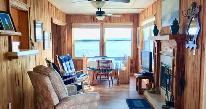 Upea Ochlockonee Riverfront Home!