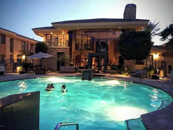 Outdoor pool, a heated pool