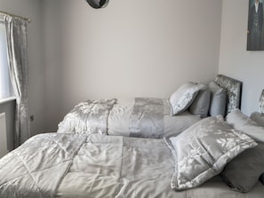 2 chambres, Wi-Fi gratuit, draps fournis