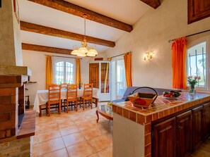 Dining - Cosy apartment in villa for 6 people with WIFI, TV, balcony, pets allowed and panoramic view (Bauduen)