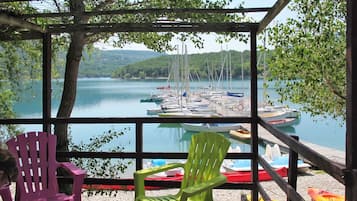 Enceinte de lâhĂ©bergement