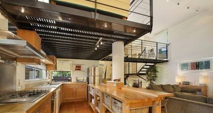 32 The Quarterdeck