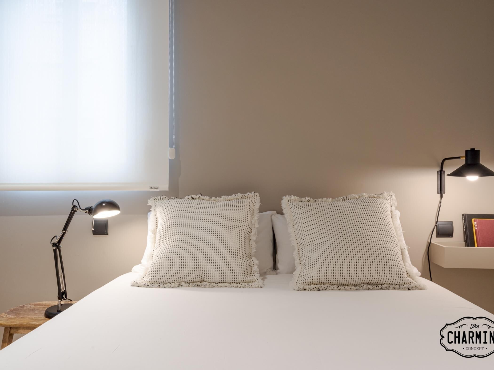 1 chambre, fer et planche à repasser, accès Internet, draps fournis