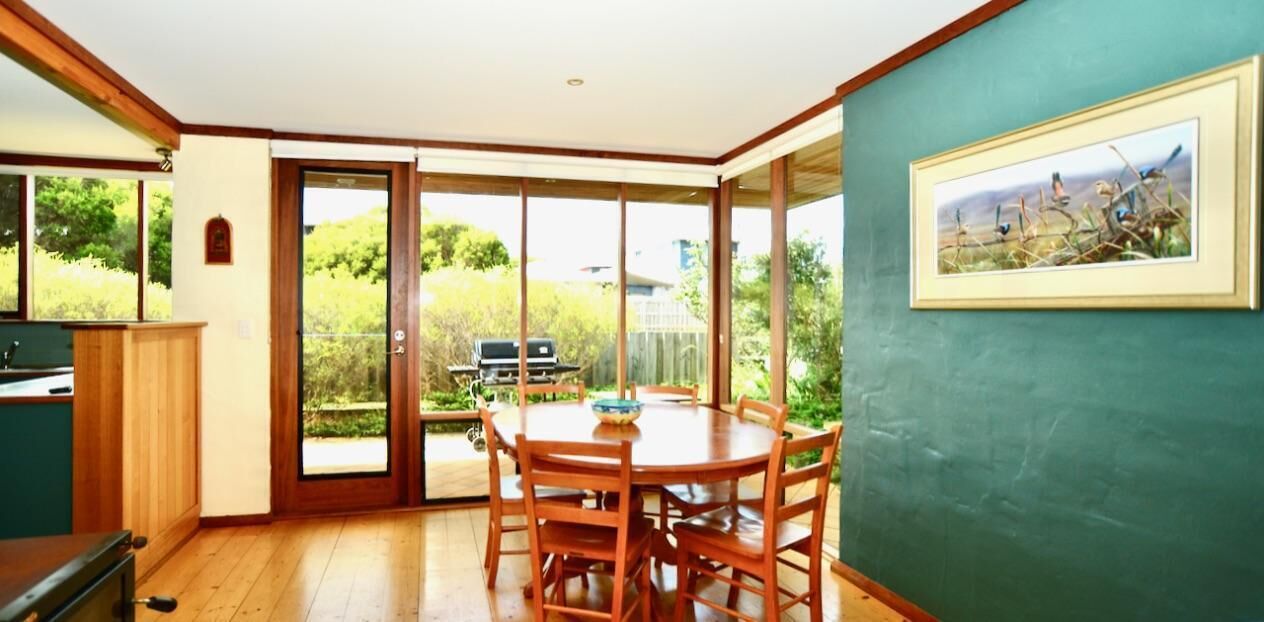 Cowrie Chalet - close to the river and town - Cowrie Chalet - Close to the river — image 5