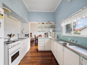 Micro-ondes, plaque de cuisson