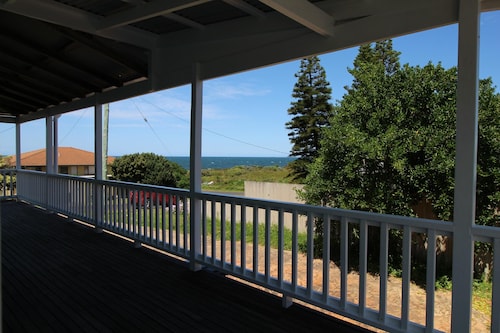 Storm Bay View - lookout over the ocean and is dog friendly - Storm Bay View - dog friendly