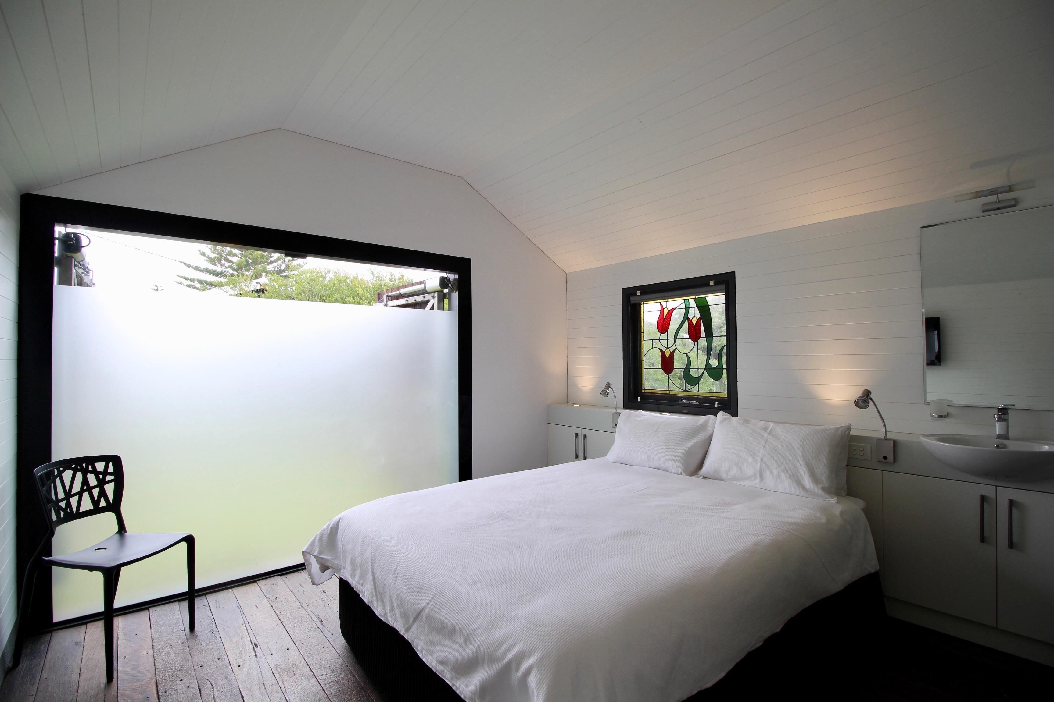 Boathouse - nearly in the water and wonderful views - Boathouse - nearly in the water — image 16