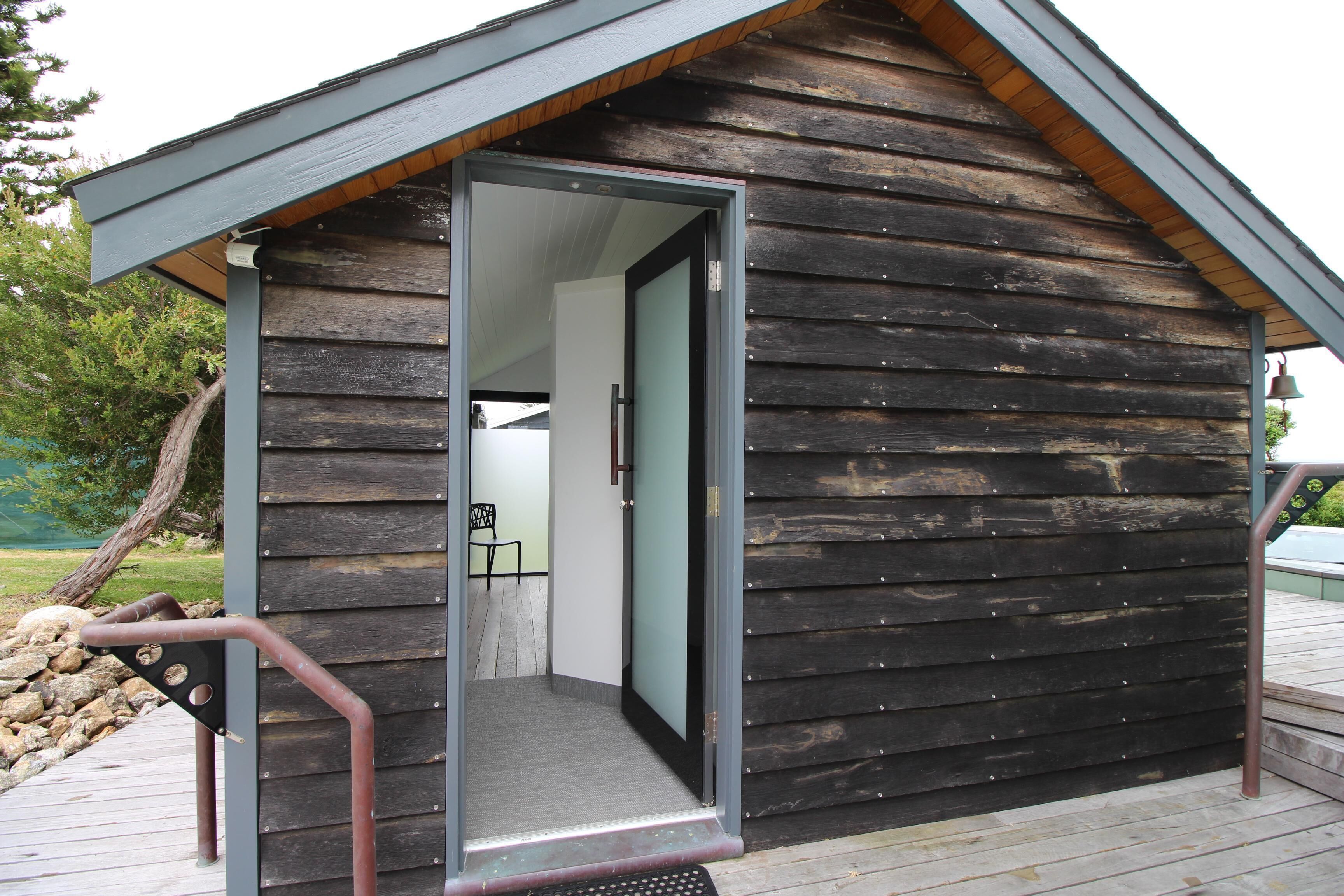 Boathouse - nearly in the water and wonderful views - Boathouse - nearly in the water — image 14