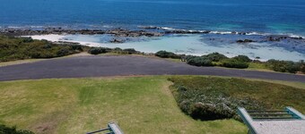 Boathouse - nearly in the water and wonderful views - Boathouse - nearly in the water