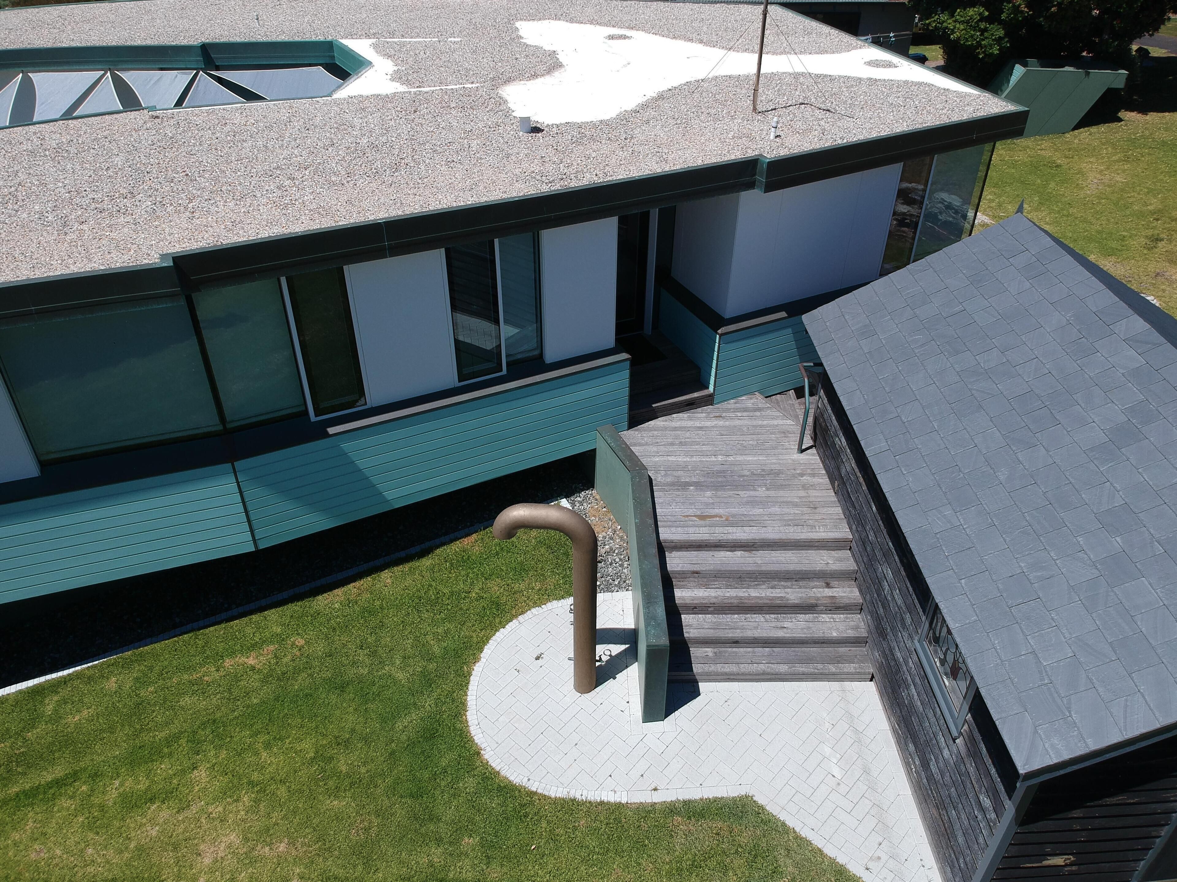 Boathouse - nearly in the water and wonderful views - Boathouse - nearly in the water — image 4