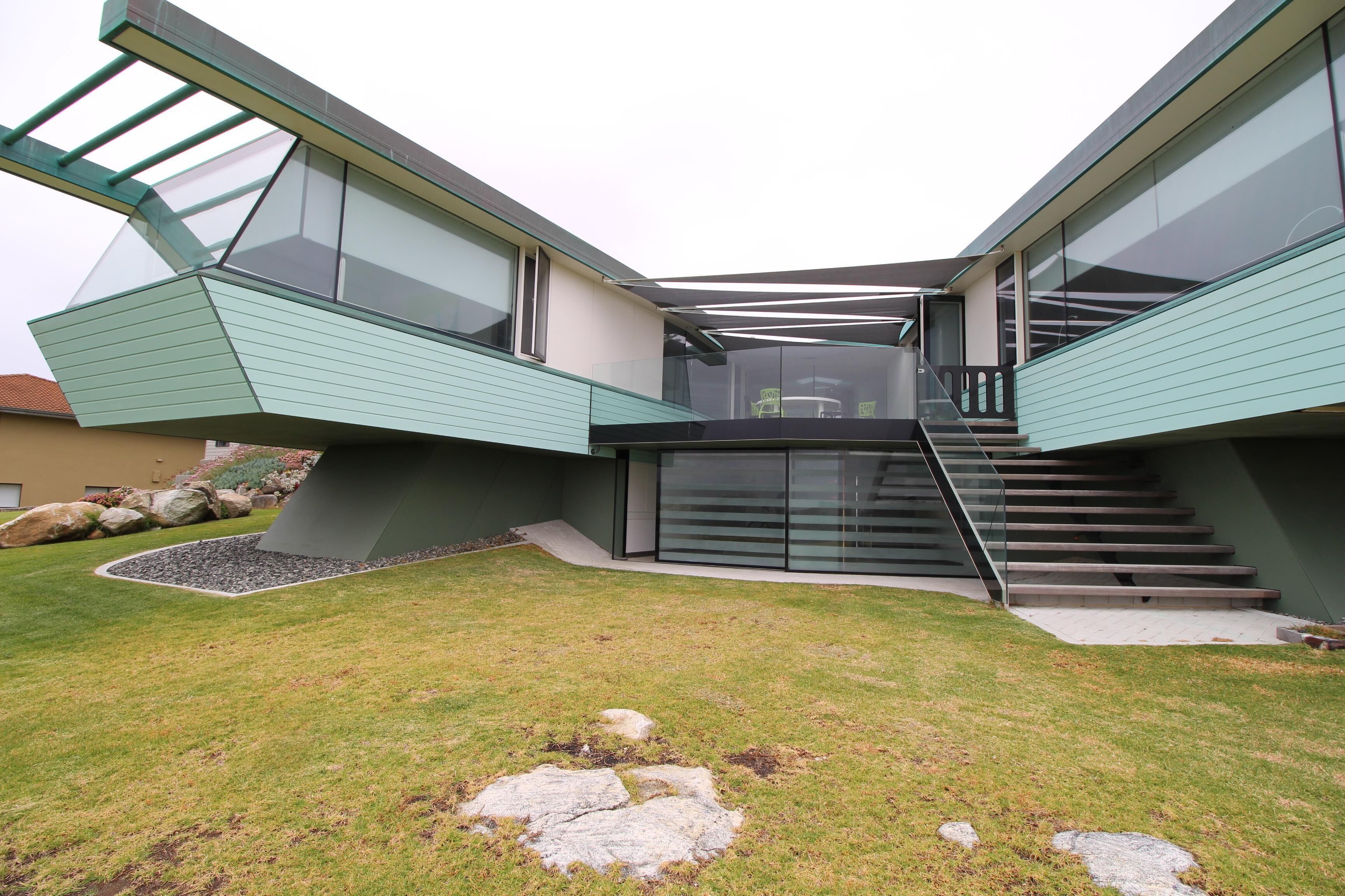 Boathouse - nearly in the water and wonderful views - Boathouse - nearly in the water — image 17