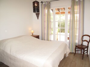 4 Schlafzimmer, Reisekinderbett, kostenloses WLAN