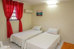 Basic Double Room, 1 Double Bed
