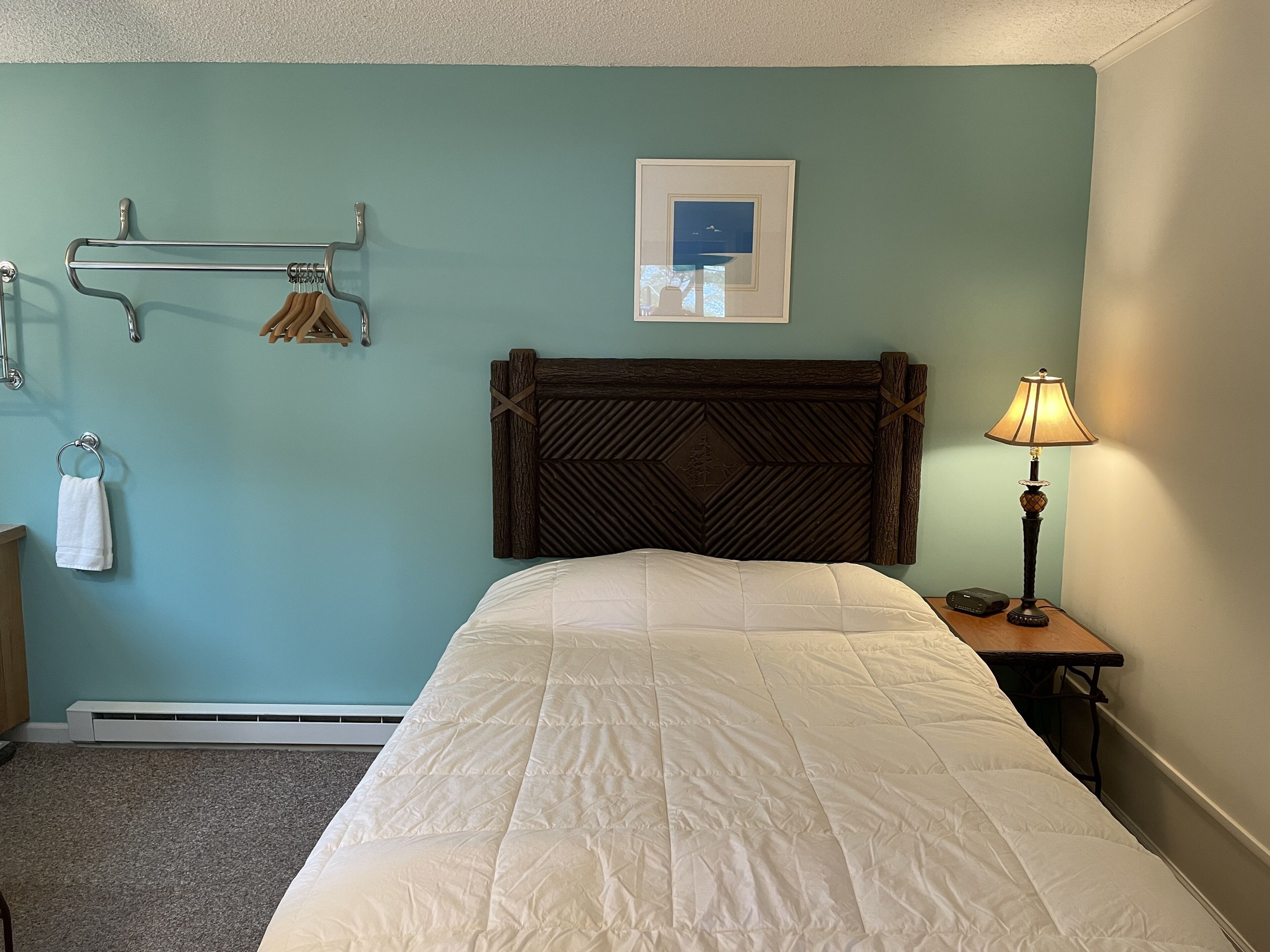 2 Bedroom Suite on Lake George