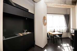 1 bedroom, desk, blackout curtains, free WiFi - Volcano (Kagoshima)