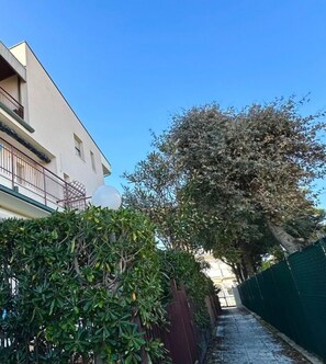 Exterior - M097 - Marcelli, three-room apartment on the sea with private beach (Marcelli)