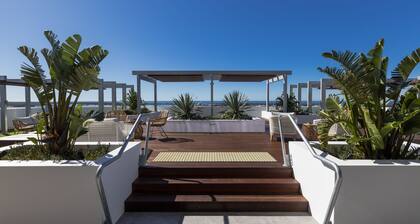 Sky Broadwater Apartments