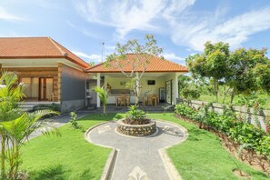Garden - Manik Homestay Uluwatu (Pecatu)