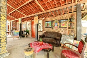 Interior - Segajih Central Stay and Education (Kokap)