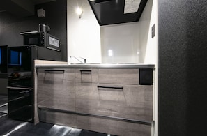 Standard A Non-Smoking | Private kitchen | Full-size fridge, microwave, stovetop, electric kettle - Grand Base Takamatsu (Takamatsu)