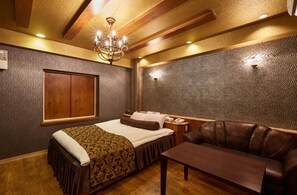 Soundproofing, free WiFi, bed sheets
