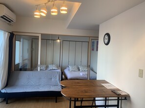 Appartement, 1 chambre | 1 chambre, bureau, rideaux occultants, Wi-Fi gratuit