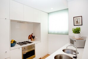 Apartemen, 2 kamar tidur | Dapur pribadi | Lemari es besar, microwave, oven, dan kompor