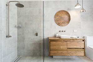 Apartment, 3 Schlafzimmer | Badezimmer