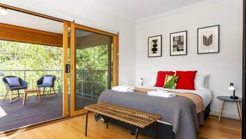 House, 3 Bedrooms, River View | 3 bedrooms, iron/ironing board, cots/infant beds, free WiFi