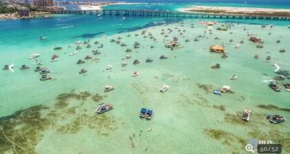 Family-Friendly and Beautifully Upgraded Villa Steps from Beach, pool & lake!