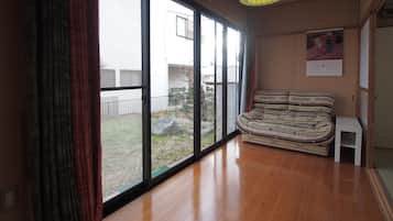 Private Vacation Home | 1 bedroom, desk, iron/ironing board, free WiFi