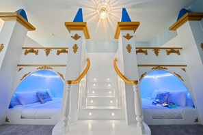 6 bedrooms, iron/ironing board, free WiFi, bed sheets - Rare Extended Pool Deck & Oversized Spa | Arcade Room | Kids Bedrooms (Kissimmee)