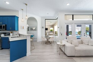 Interior - Rare Extended Pool Deck & Oversized Spa | Arcade Room | Kids Bedrooms (Kissimmee)