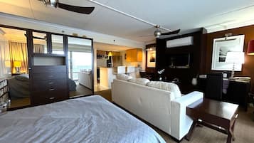 1 slaapkamer, een strijkplank/strijkijzer, gratis wifi, beddengoed