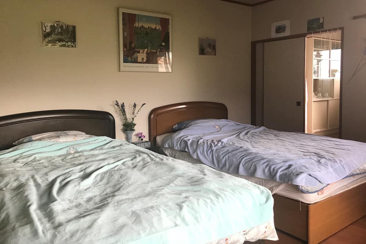 2F Family Room | WiFi (free)