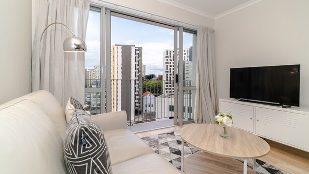 Unclassified image, 1 of 30, button - Warm & Cosy Two-Bedroom Apartment in CBD (Auckland)