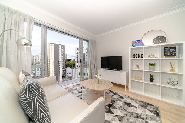 City Apartment, 2 Bedrooms | Living area | Flat-screen TV - Warm & Cosy Two-Bedroom Apartment in CBD (Auckland)