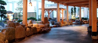 โยโกฮามะ มินามิมิไร มันโย-คลับ