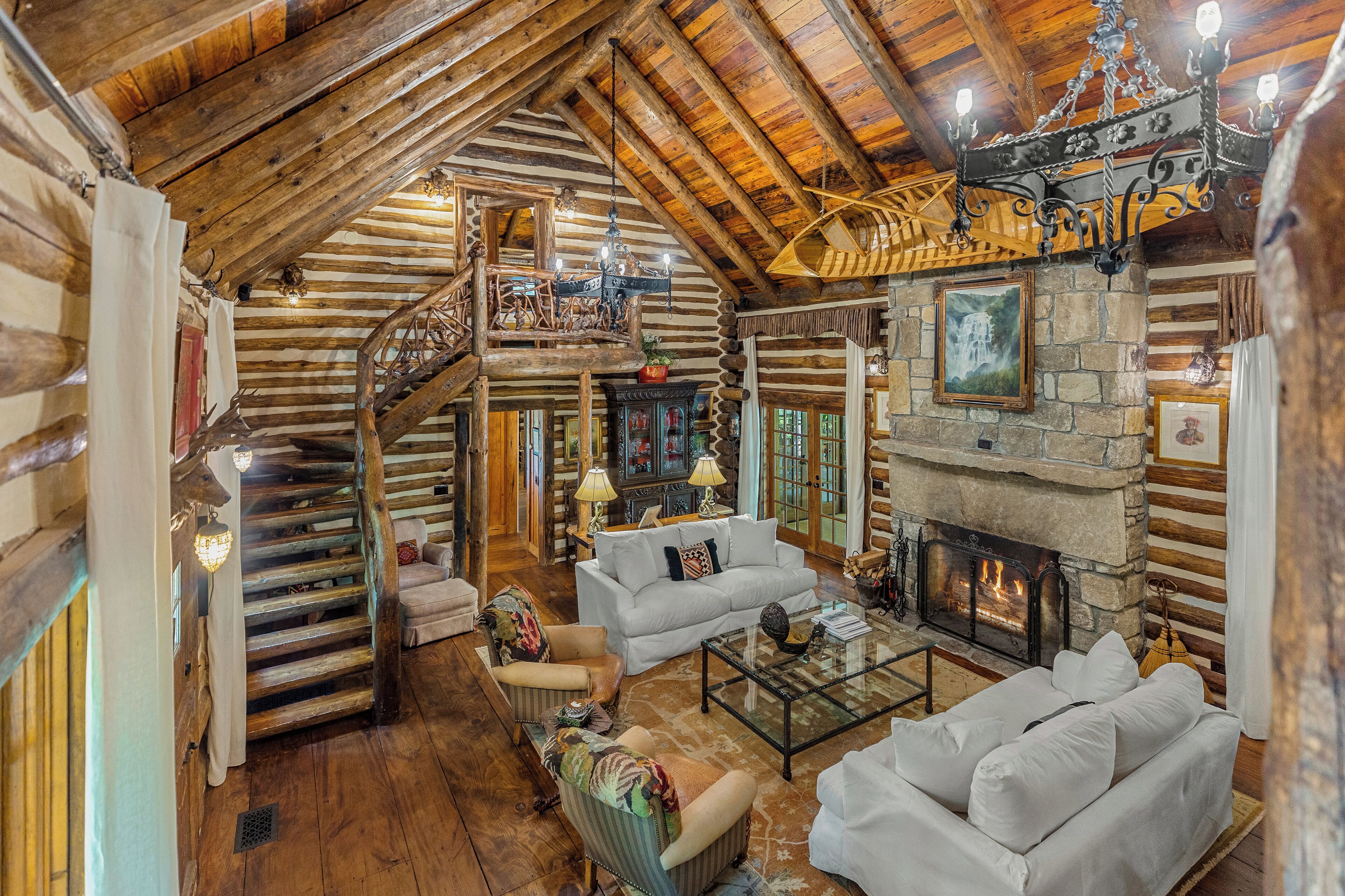 Smart TV, fireplace, Netflix, DVD player