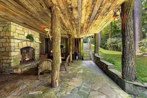 Highlands Luxe 24-acre Mountain Estate, on Big Creek, Joe Webb Log Cabin