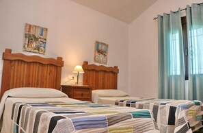 2 soverom, strykejern/-brett, wi-fi og sengetøy