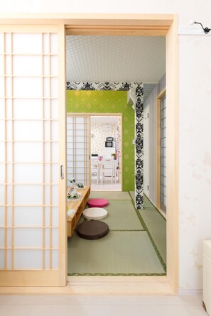 디럭스 스위트, 침실 3개 (1st Floor) | 다리미/다리미판, 무료 WiFi