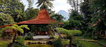 Villa Makcik Yogyakarta