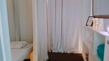 Aromaterapi, massage med varma stenar, klassisk massage och kroppsskrubb